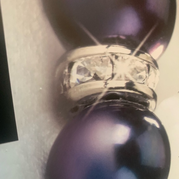 The Danbury Mint, NEW NEVER WORN, exquisite Cultured BLACK PEARL necklace. - Picture 2 of 10